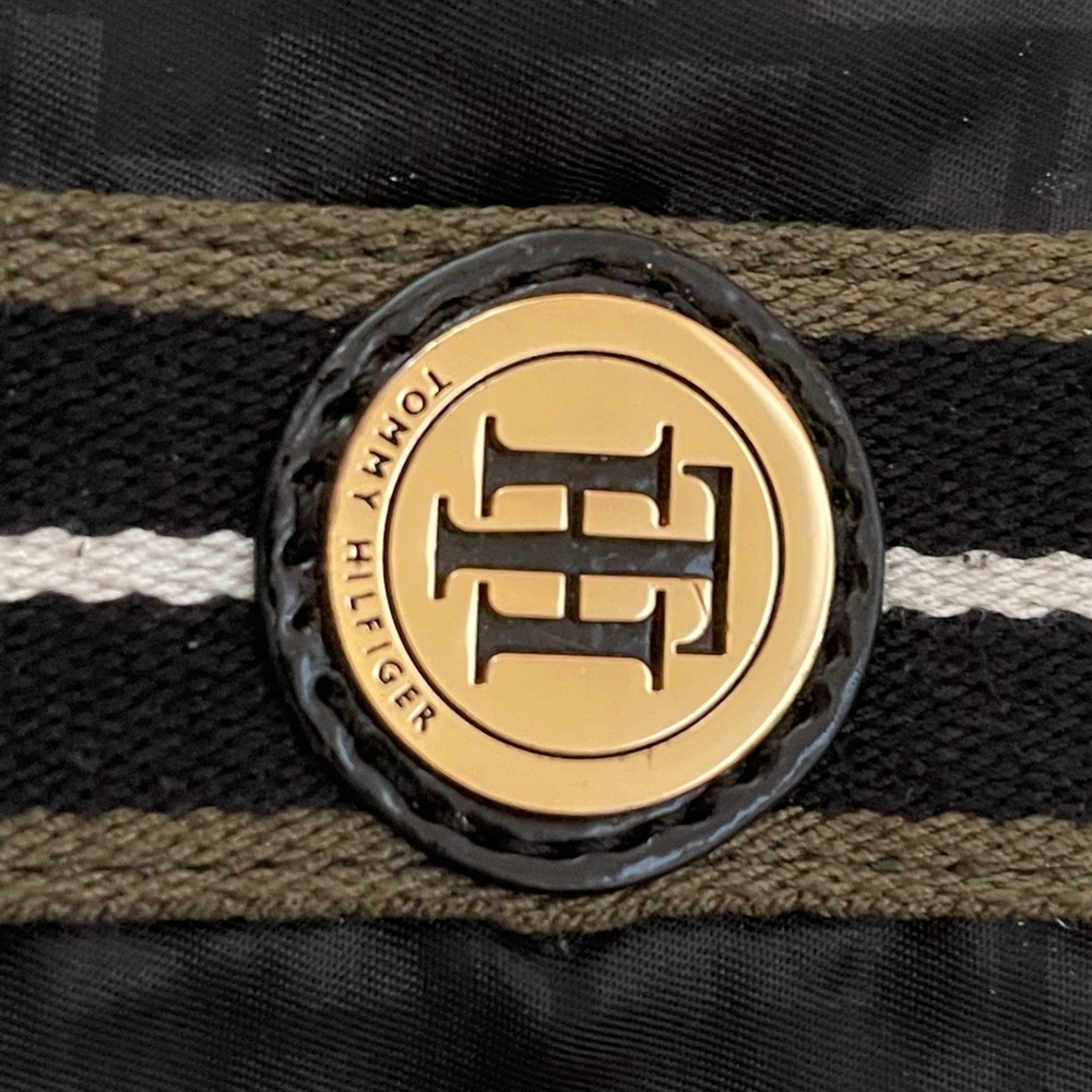 Tommy Hilfiger purse